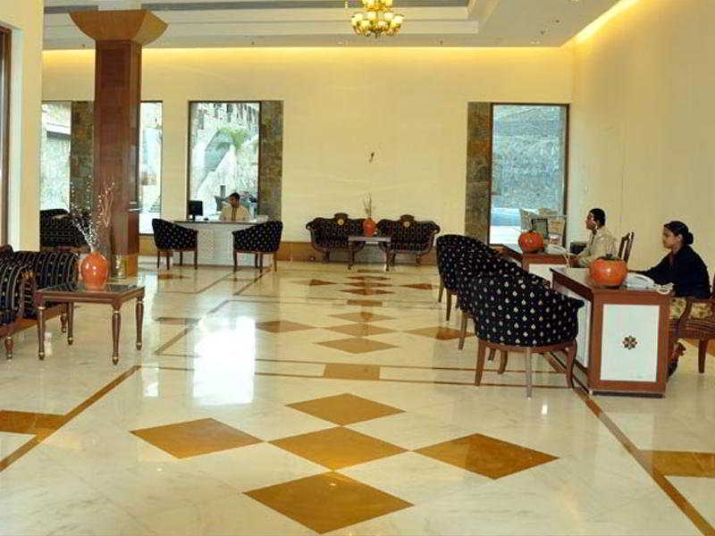 Ramada Udaipur Resort & Spa Exterior foto
